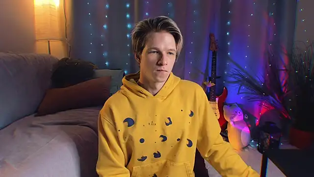 Breston Sweet online show from April 27, 6:13 pm