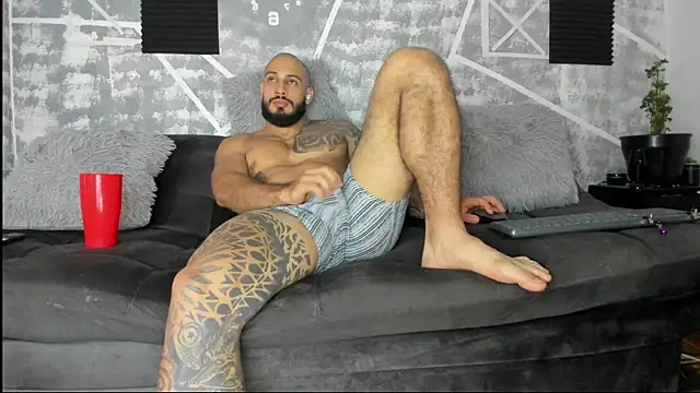 leonidas 18k online show from April 22, 2:18 am