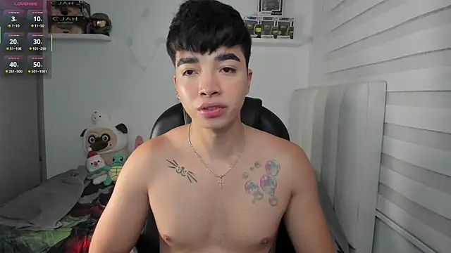 santy7v7 online show from March 31, 12:29 pm