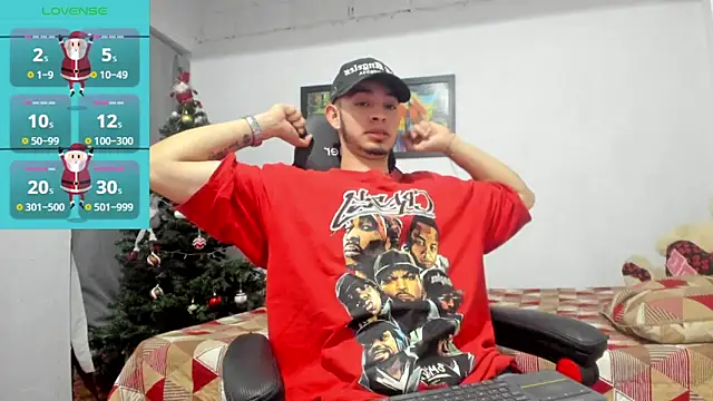 Snapshot of freestyle_blake1 chatting on December 18, 3:55 pm freestyle blake1 online show from December 18, 3:55 pm
