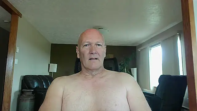 Snapshot of BasicAnt chatting on October 5, 3:27 pm BasicAnt online show from October 5, 3:27 pm