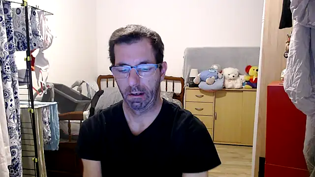 Snapshot of steph19x5 chatting on December 22, 6:06 am steph19x5 online show from December 22, 6:06 am