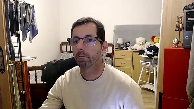 Snapshot of steph19x5 chatting on December 13, 5:21 pm steph19x5 online show from December 13, 5:21 pm