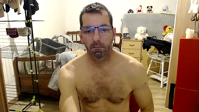 Snapshot of steph19x5 chatting on January 9, 6:17 am steph19x5 online show from January 9, 6:17 am
