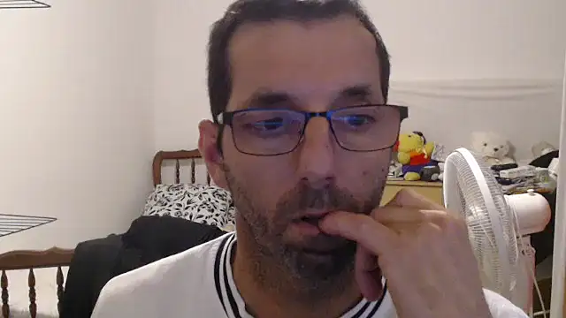 Snapshot of steph19x5 chatting on September 16, 6:09 pm steph19x5 online show from September 16, 6:09 pm