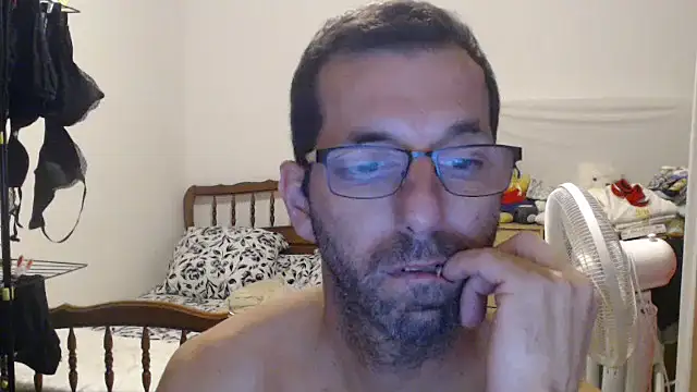 Snapshot of steph19x5 chatting on September 19, 7:57 pm steph19x5 online show from September 19, 7:57 pm