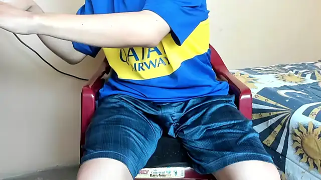 Snapshot of ryanwayne chatting on January 8, 2:03 pm ryanwayne online show from January 8, 2:03 pm