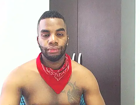 Snapshot of Rene_hotman chatting on December 11, 7:32 pm Rene hotman online show from December 11, 7:32 pm