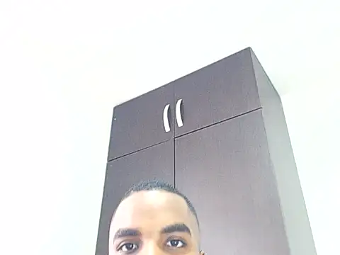 Snapshot of Rene_hotman chatting on February 1, 7:34 pm Rene hotman online show from February 1, 7:34 pm