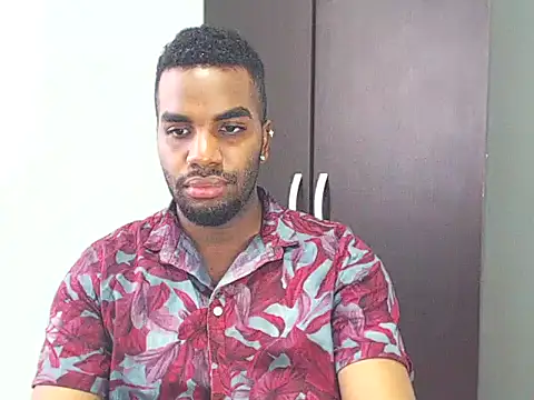 Snapshot of Rene_hotman chatting on January 9, 7:40 pm Rene hotman online show from January 9, 7:40 pm