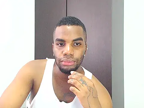 Snapshot of Rene_hotman chatting on December 4, 7:12 pm Rene hotman online show from December 4, 7:12 pm