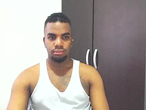 Snapshot of Rene_hotman chatting on January 1, 7:43 pm Rene hotman online show from January 1, 7:43 pm