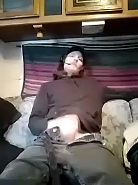 truckerlove69 online show from December 2, 7:58 pm