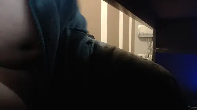 Snapshot of suedel65 chatting on December 7, 3:58 am suedel65 online show from December 7, 3:58 am