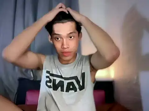 Lightjt04 online show from April 24, 2:30 pm