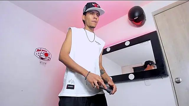 Samuel Suarez online show from May 21, 4:52 am