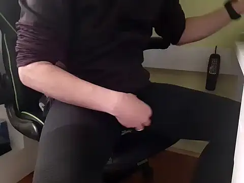 feathersify online show from December 19, 1:19 pm