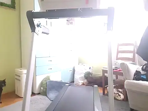 feathersify online show from April 1, 9:00 am