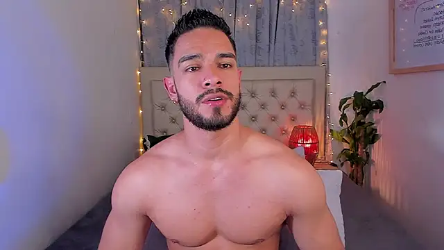 Snapshot of Josseph1_ chatting on December 7, 12:42 am Josseph1 online show from December 7, 12:42 am
