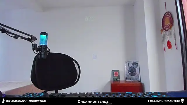 Snapshot of Headhunterdz chatting on September 29, 9:21 pm Headhunterdz online show from September 29, 9:21 pm