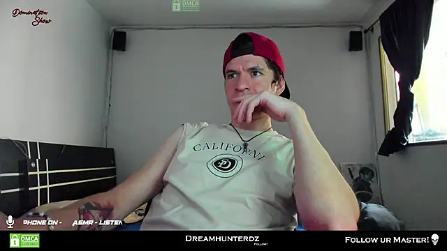 Snapshot of Headhunterdz chatting on February 3, 3:38 pm Headhunterdz online show from February 3, 3:38 pm