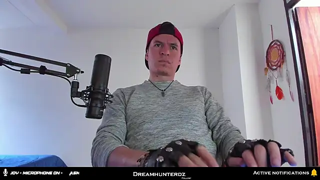 Snapshot of Headhunterdz chatting on October 17, 9:30 pm Headhunterdz online show from October 17, 9:30 pm