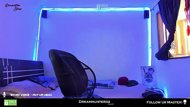 Snapshot of Headhunterdz chatting on January 10, 6:49 pm Headhunterdz online show from January 10, 6:49 pm