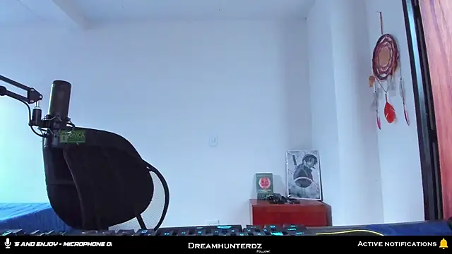 Snapshot of Headhunterdz chatting on October 8, 10:03 pm Headhunterdz online show from October 8, 10:03 pm