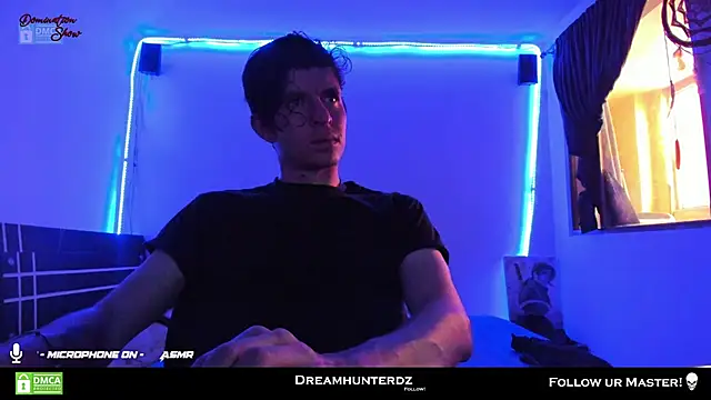 Snapshot of Headhunterdz chatting on January 18, 6:53 pm Headhunterdz online show from January 18, 6:53 pm