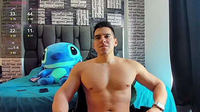 Snapshot of leyton_flex chatting on December 8, 8:15 pm leyton flex online show from December 8, 8:15 pm