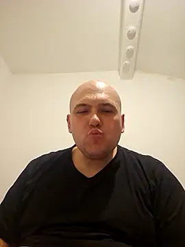 mario890605 online show from October 18, 10:58 pm