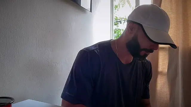 romeolovedark online show from June 6, 4:46 pm