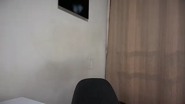 romeolovedark online show from February 26, 4:58 am