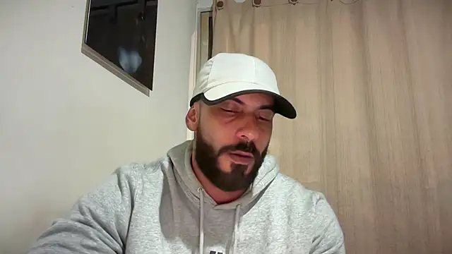 romeolovedark online show from March 27, 5:55 am