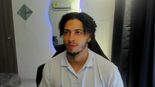Kris Khalifa69 online show from June 8, 1:39 am