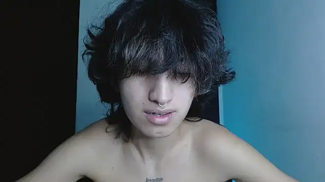 littlextreme online show from June 24, 3:09 am