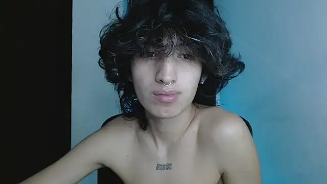 littlextreme online show from June 23, 3:00 am