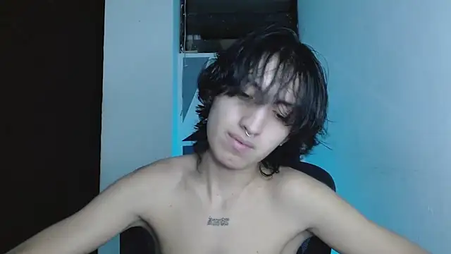 littlextreme online show from June 20, 3:33 am