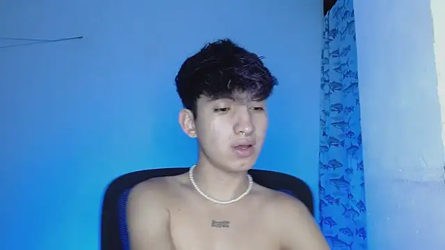 littlextreme online show from March 1, 6:48 am