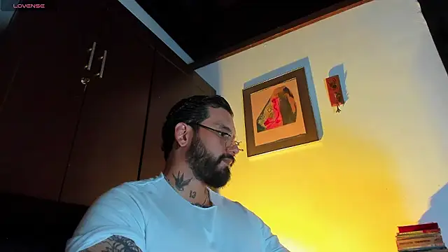 CamiloGray  online show from March 26, 3:27 pm