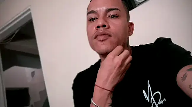 Snapshot of BestMasterForYou chatting on January 9, 9:16 pm BestMasterForYou online show from January 9, 9:16 pm