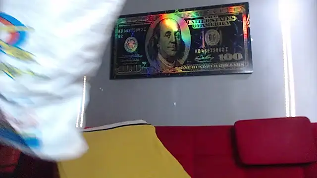 George Xmith online show from December 5, 5:20 pm