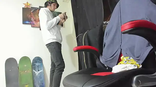 Jeff Waltonxh online show from April 22, 3:46 am