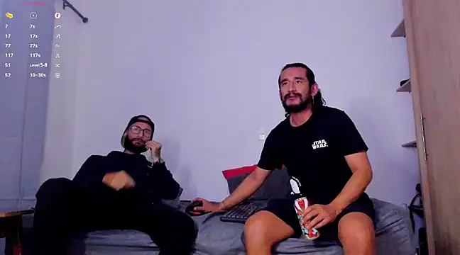 Cloudy pigDude online show from February 16, 3:26 am