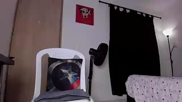 Cloudy pigDude online show from April 26, 4:10 am