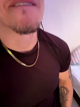 strongboy  online show from December 2, 1:36 pm