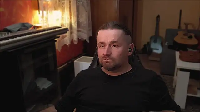 Mosiadz1975 online show from February 23, 11:47 pm