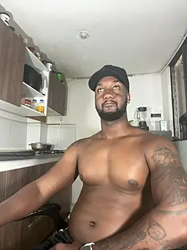 Snapshot of blackdrey18 chatting on February 5, 1:54 pm blackdrey18 online show from February 5, 1:54 pm