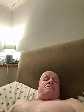 locallad88 online show from July 4, 12:57 am