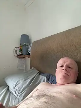 locallad88 online show from April 19, 6:21 pm